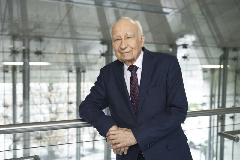 Profesor Lech Czarnecki